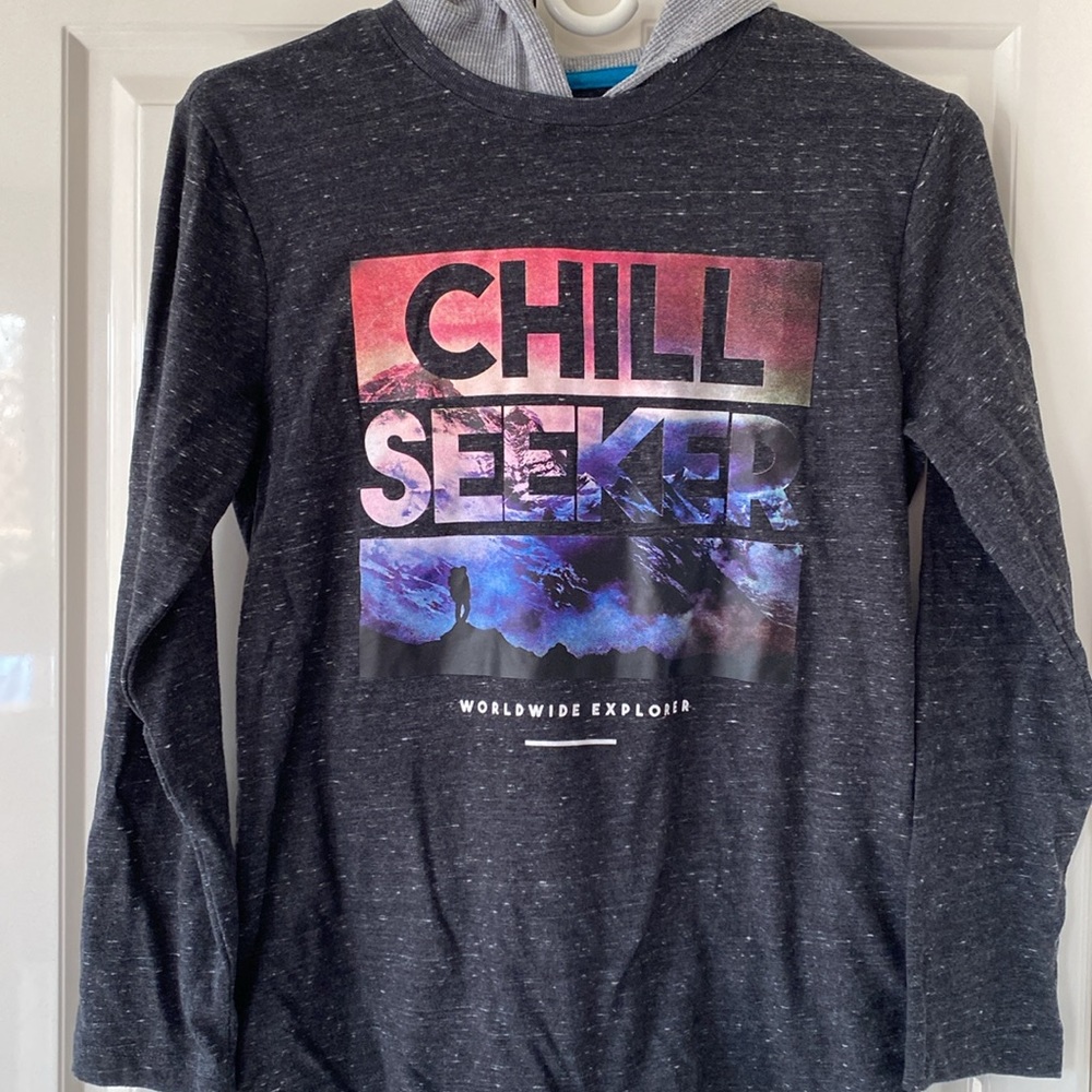 Old Navy Boy’s long sleeve tee